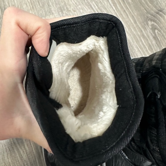 Snow boots - Picture 7 of 11